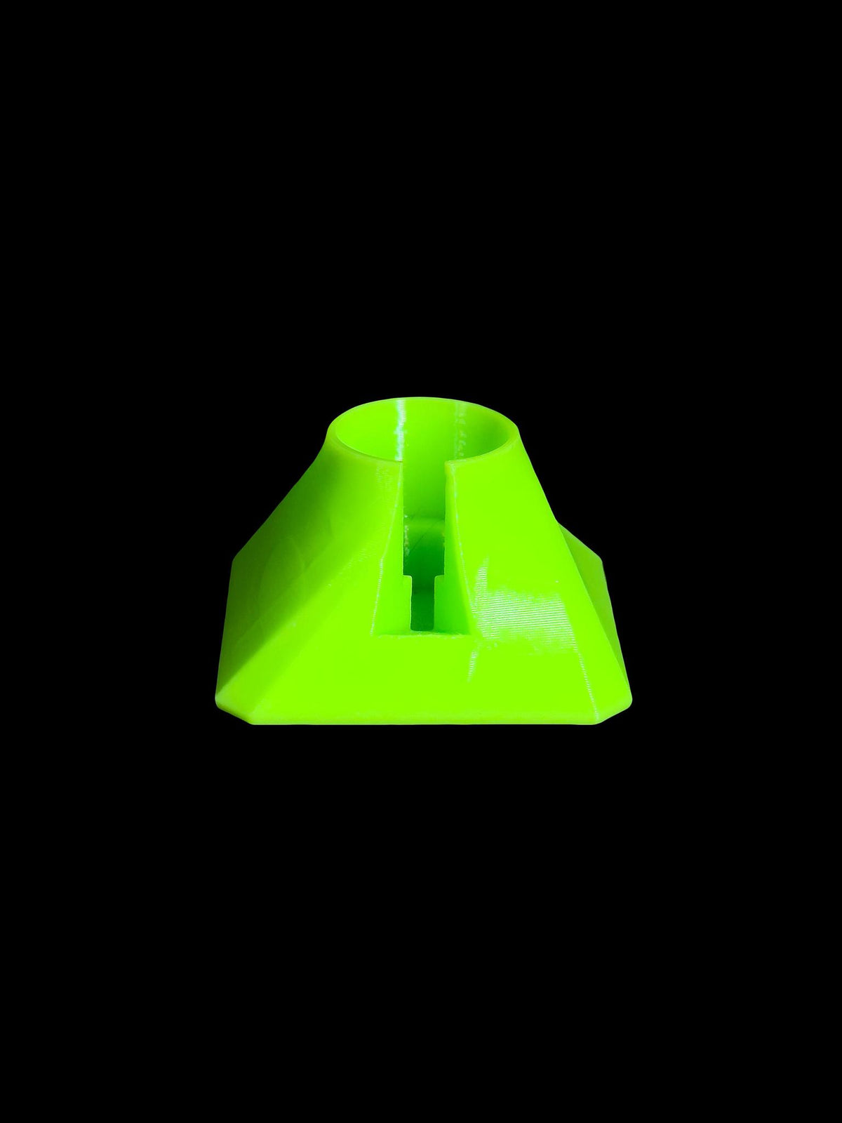 Kandy 3D Prints Pivot Stand