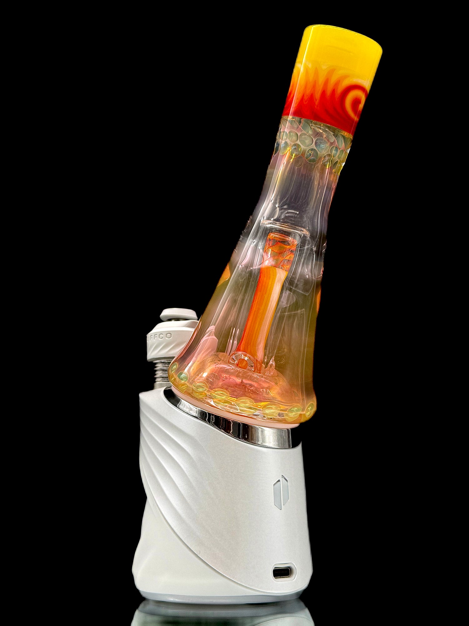 Nes Glass Worked Peak Top