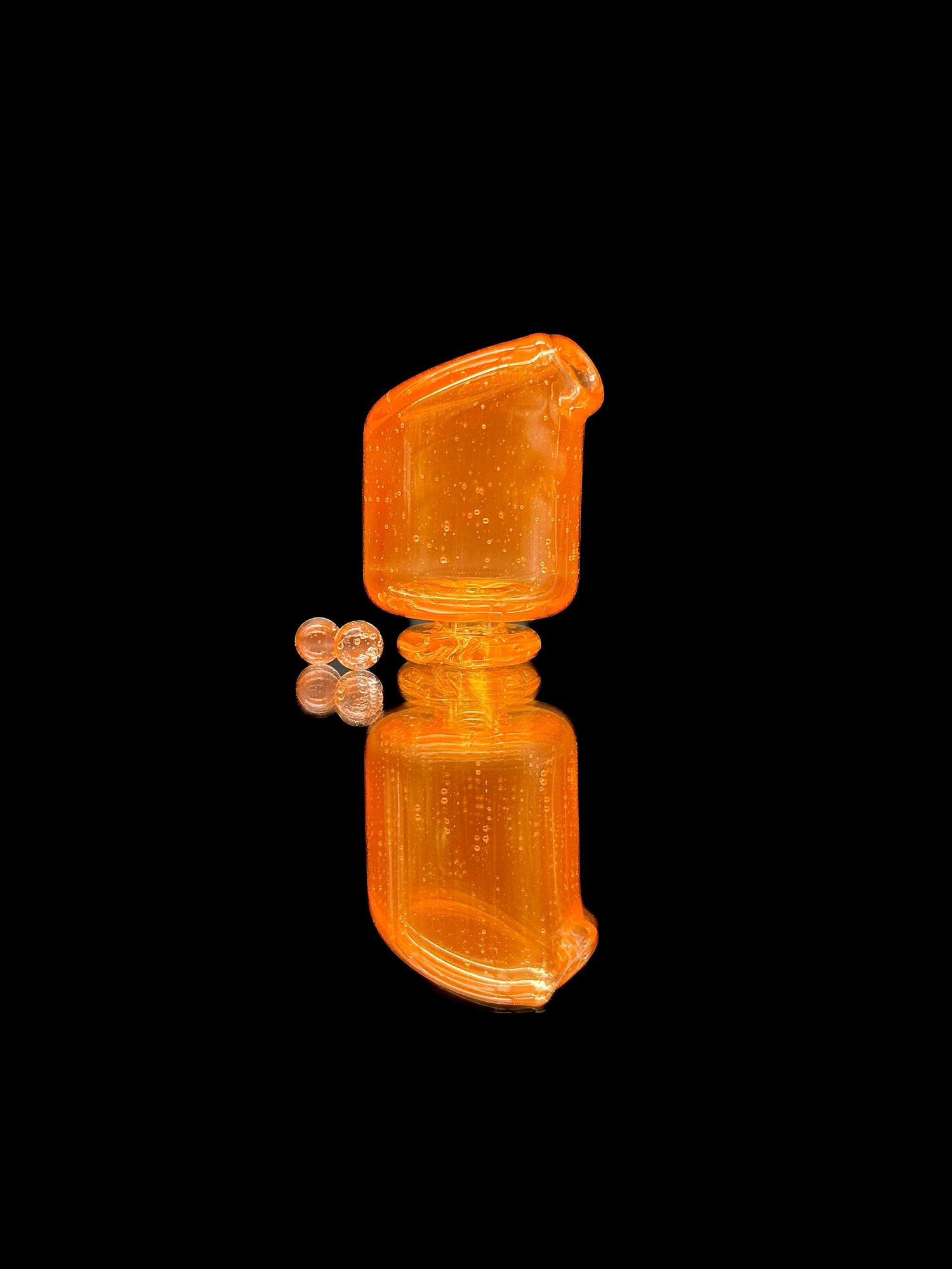 Kizmit Glass Pivot Top