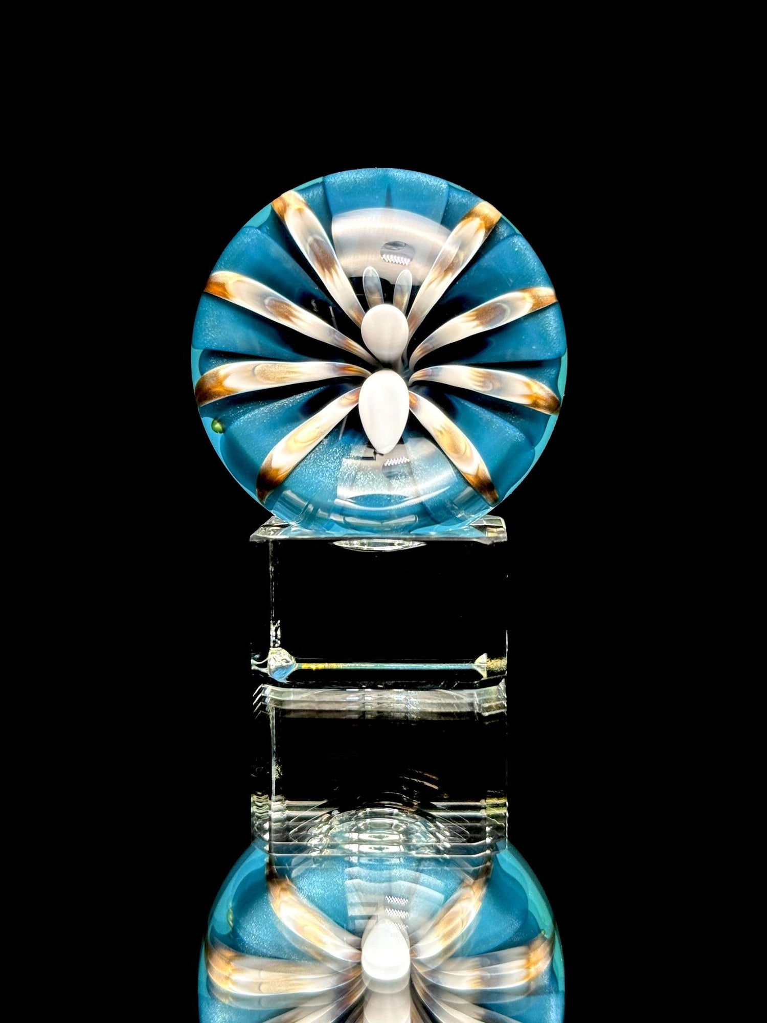 Florin Glass Lg Flower Spider Marble
