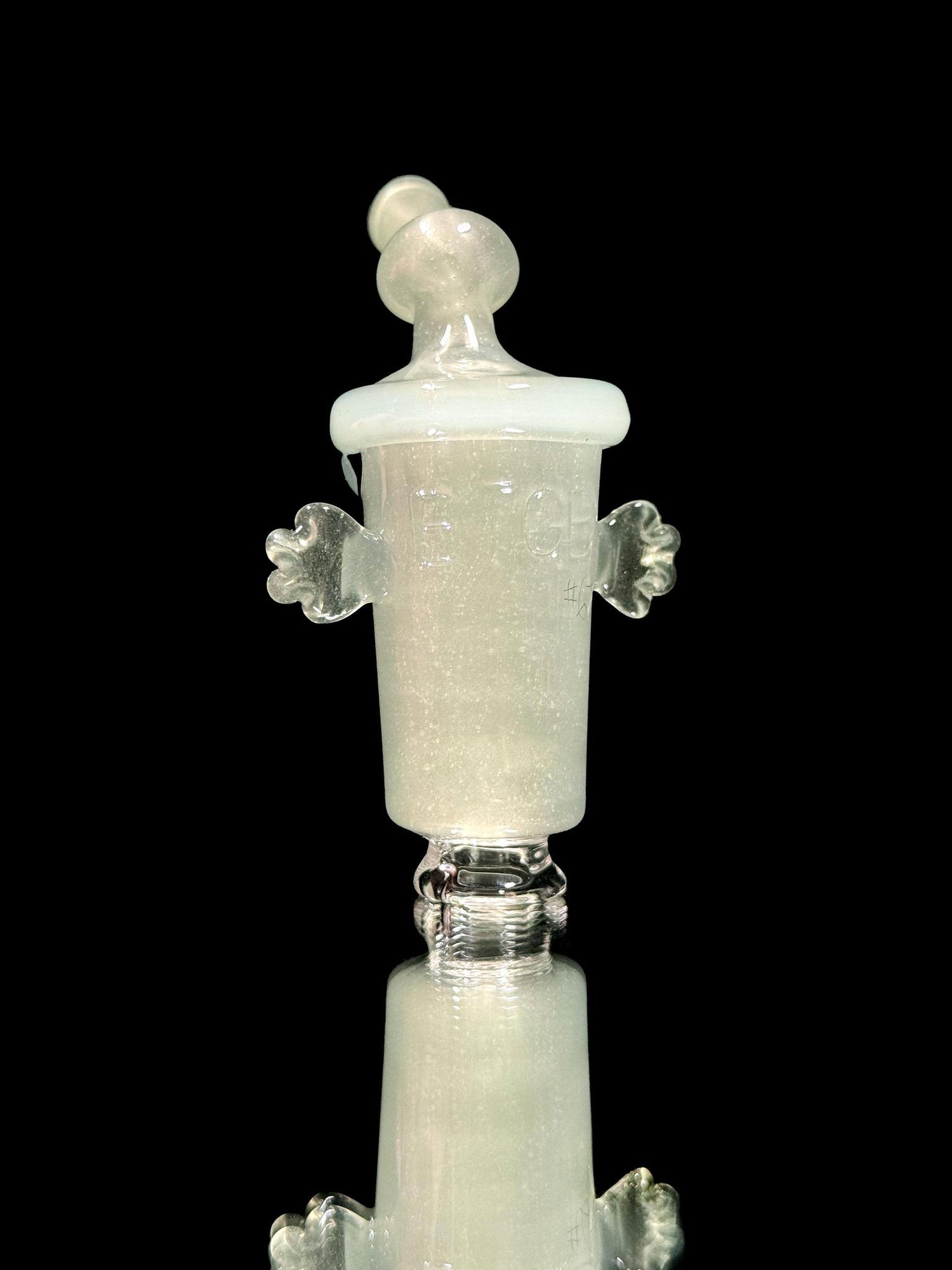 BTGB Shake Pivot Top