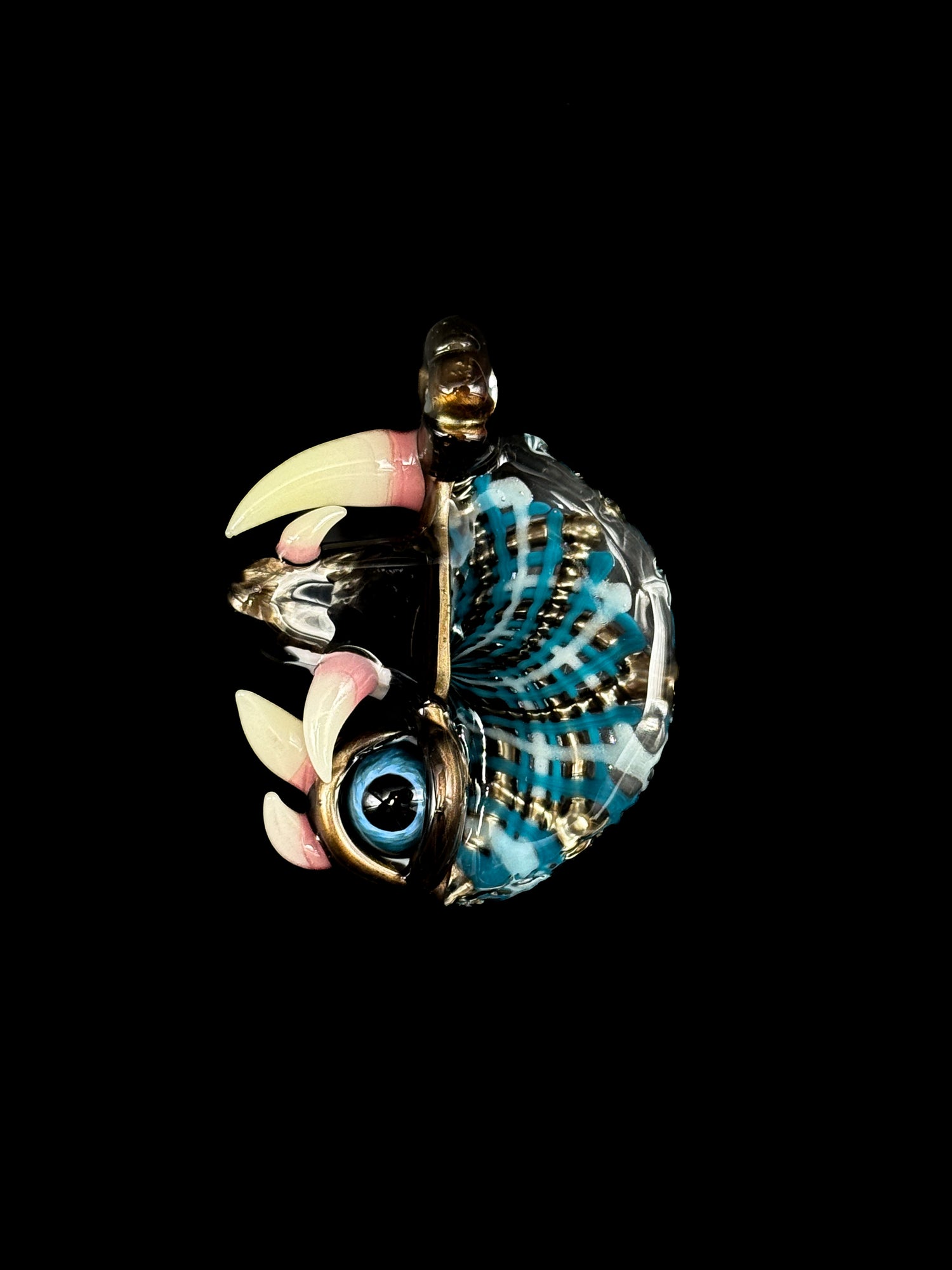 Salt x Crunk Pendy