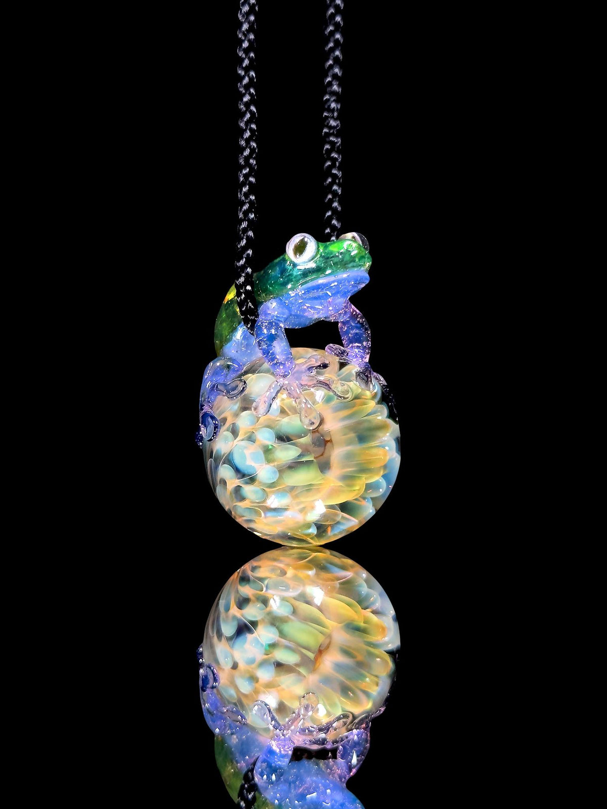 Kengtaro Glass Uv Frog Pendant