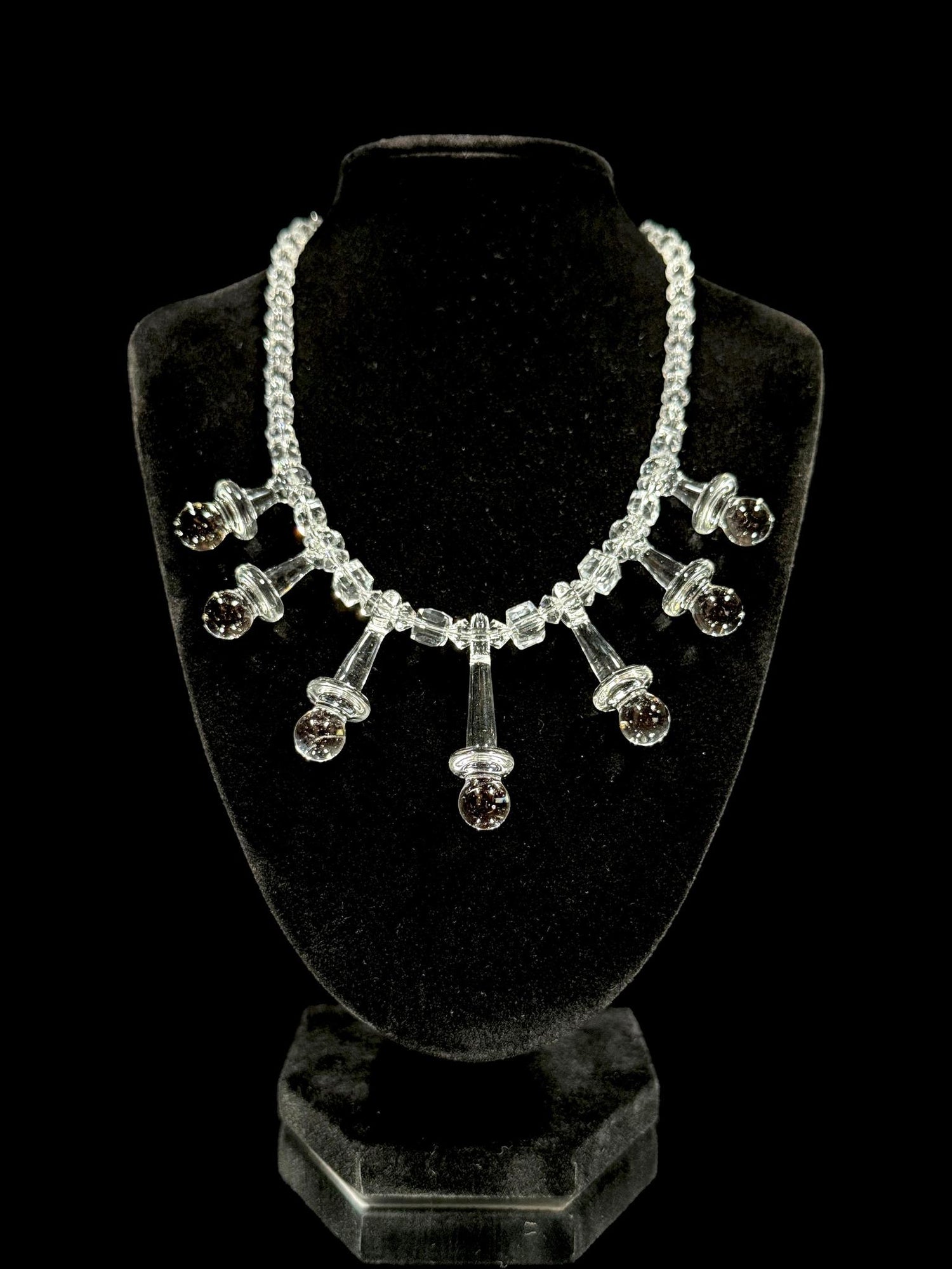 LaceFace Glass Uv Necklace