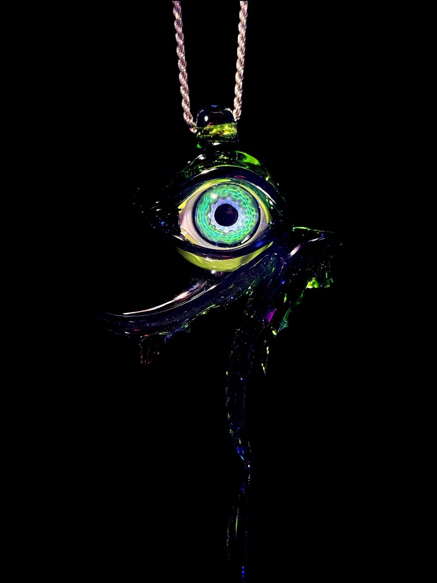 Mako Glass Eye Of Ra Pendant
