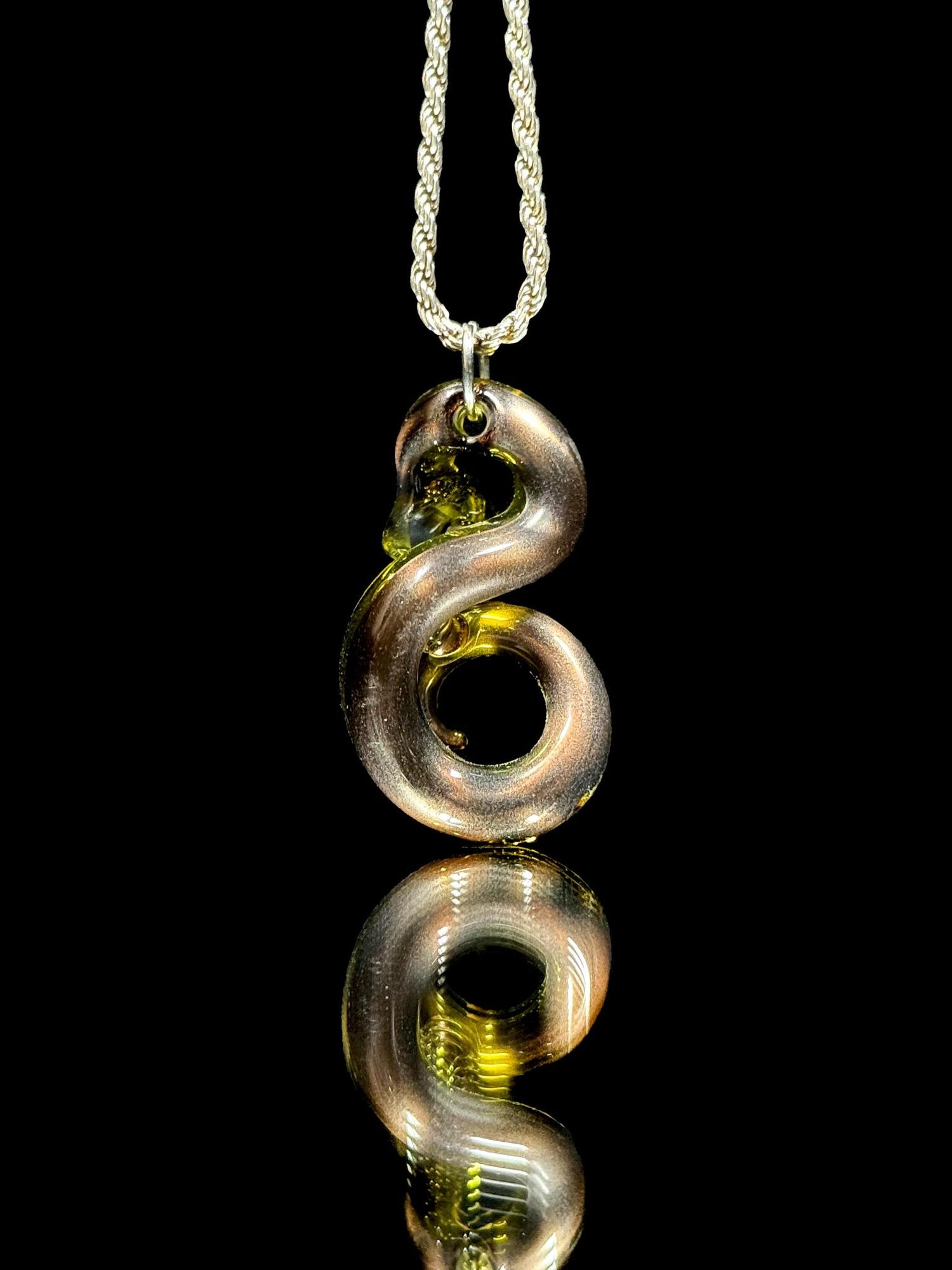 Gilyum Glass Snake Pendant