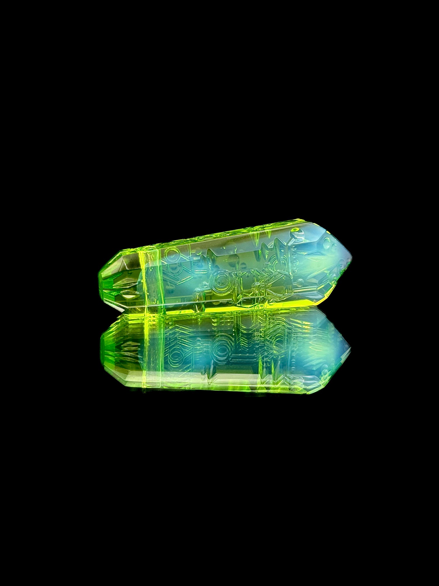 Murdoc Glass Pendant