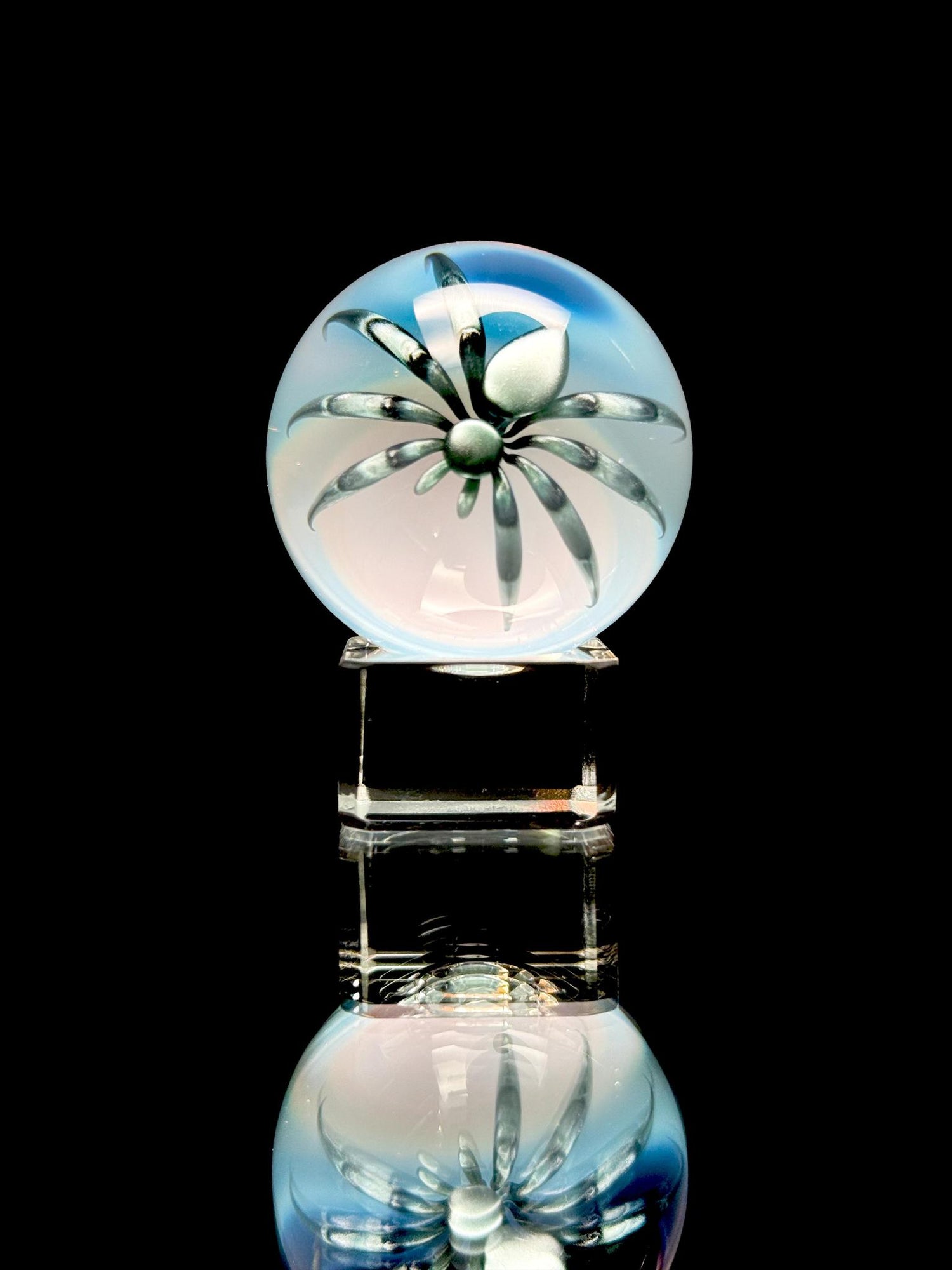 Florin Glass Lg Spider Marble