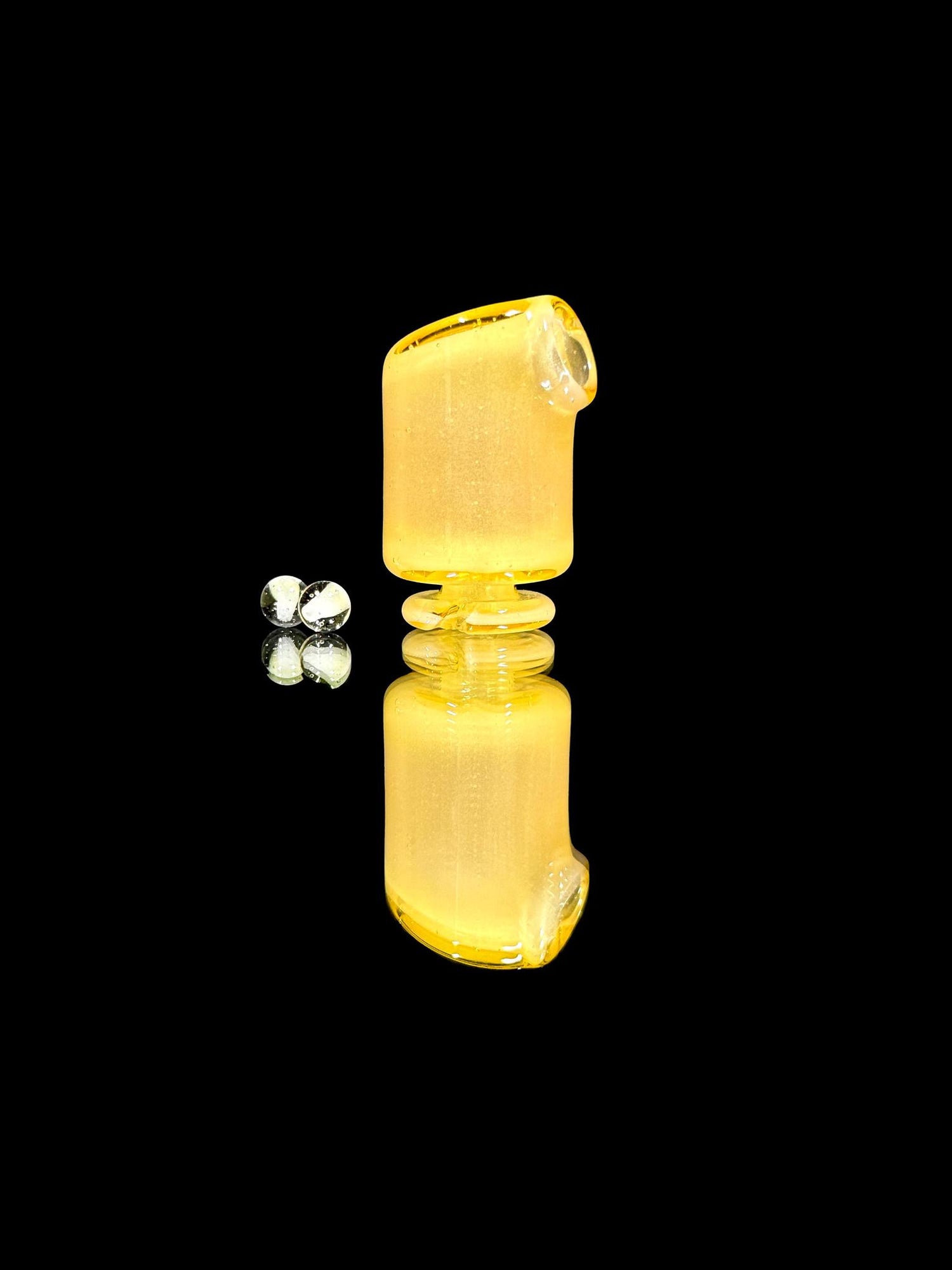 Kizmit Glass Pivot Top