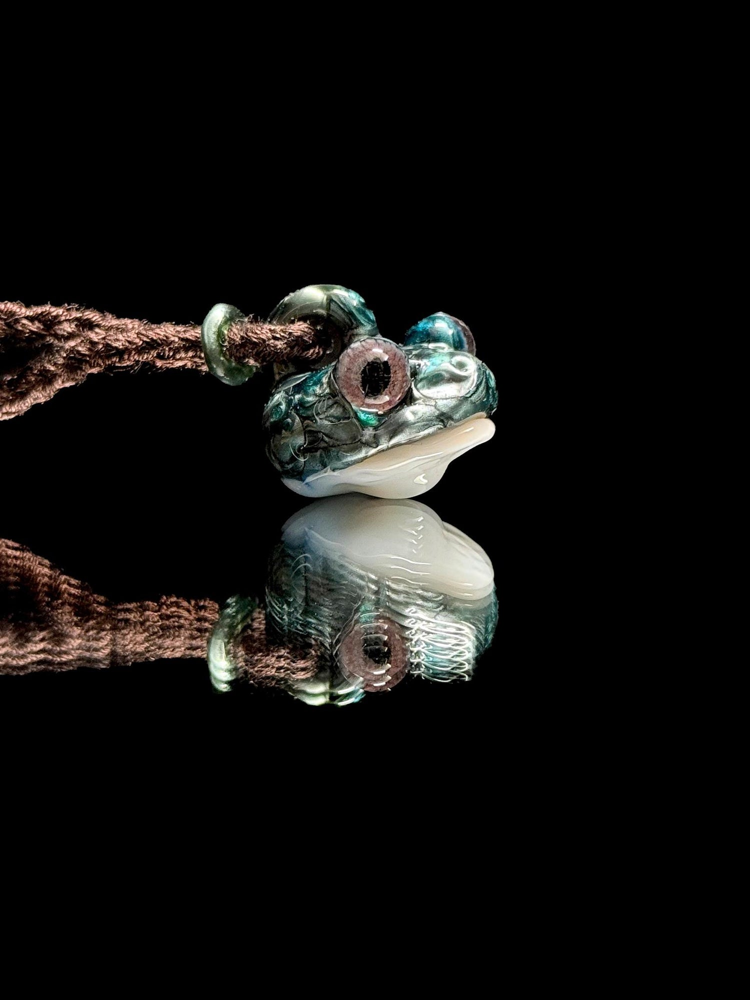 Kengtaro Glass Frog Head Pendant