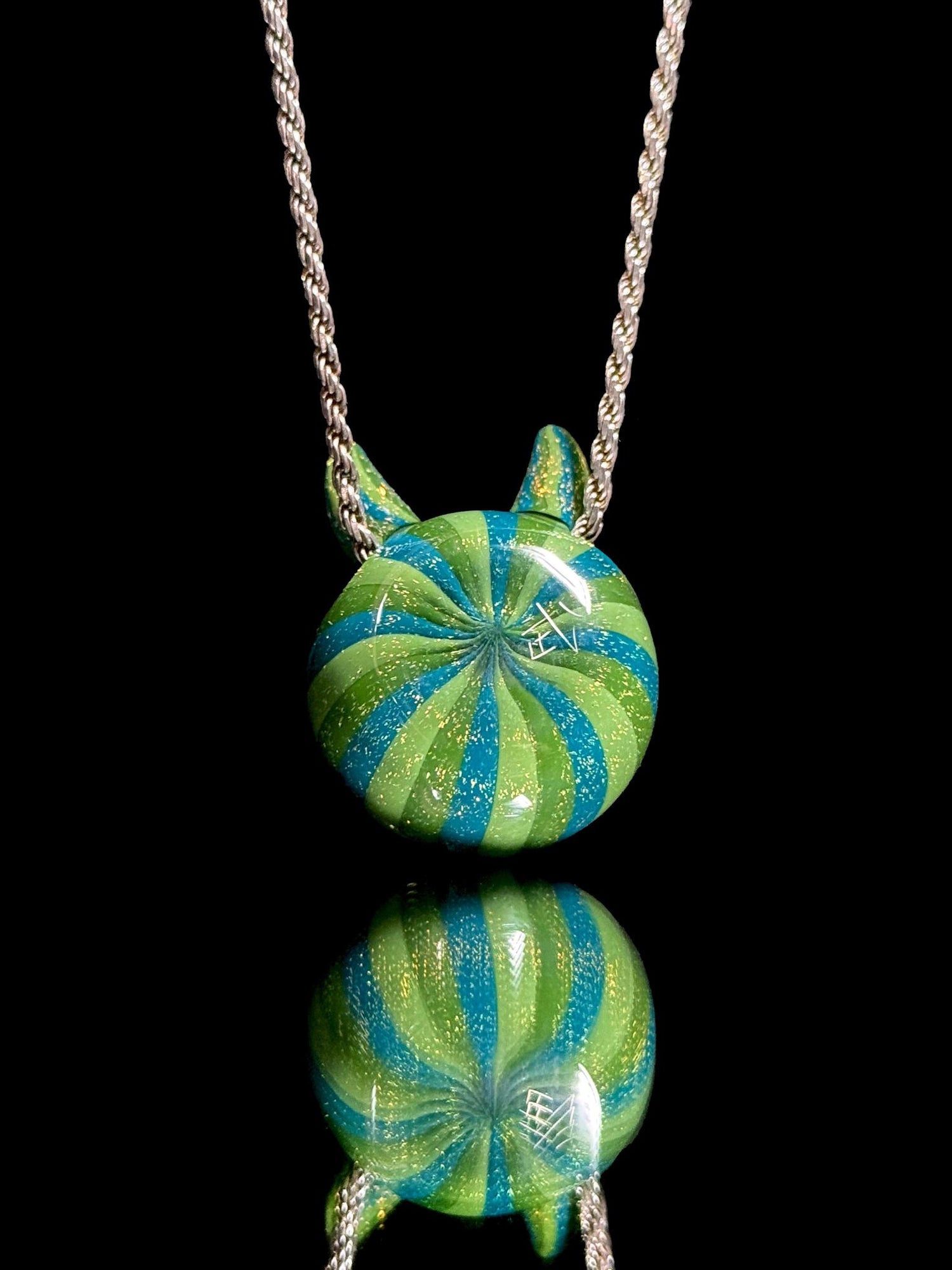 Darby x Aquariust Chappy Pendant