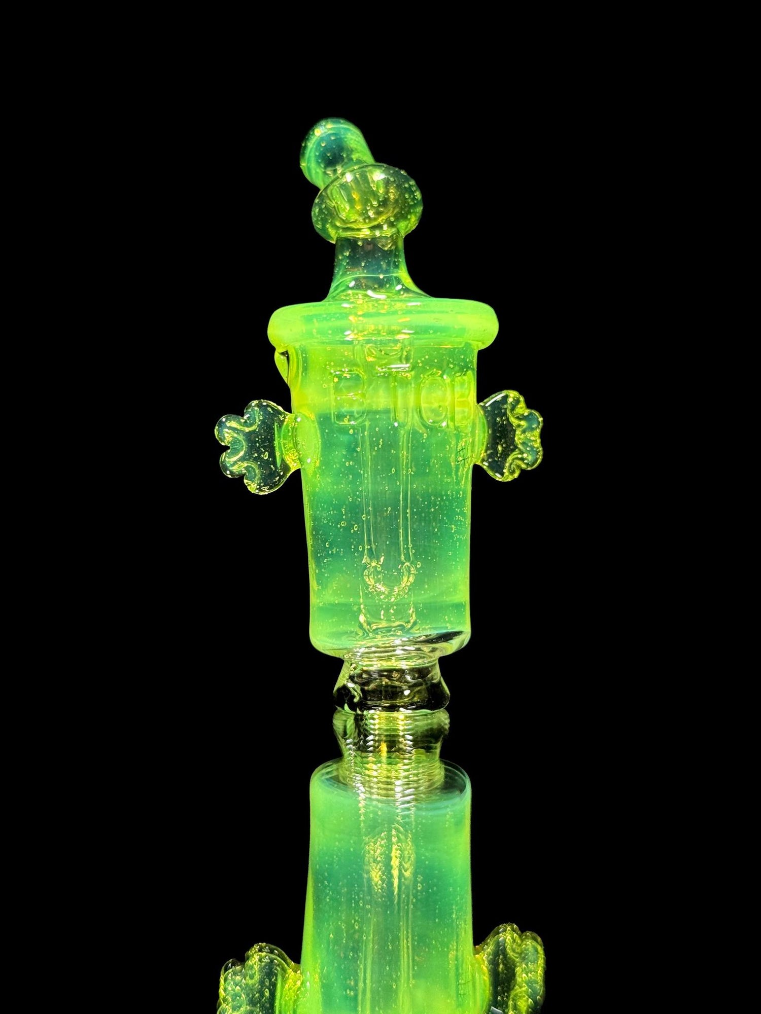 BTGB Shake Pivot Top