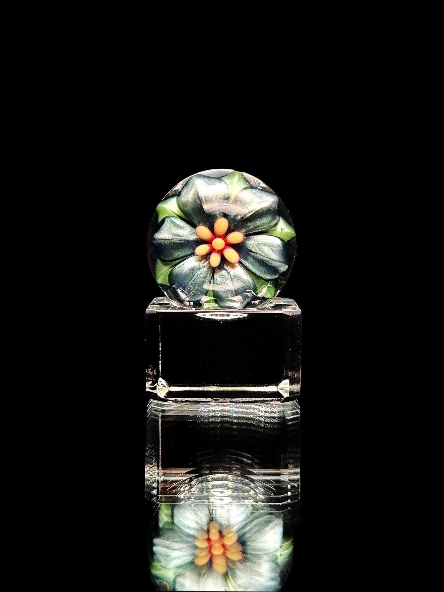 Florin Glass Flower Marble