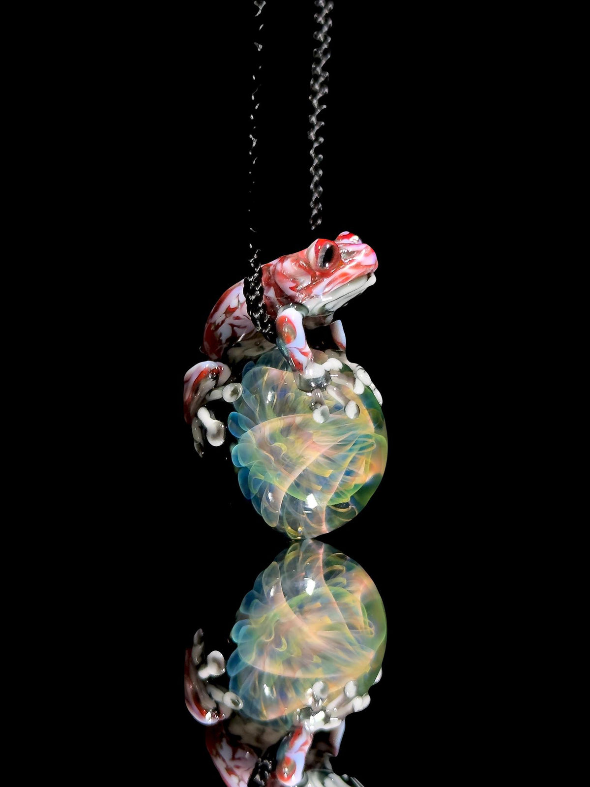 Kengtaro Glass Uv Frog Pendant
