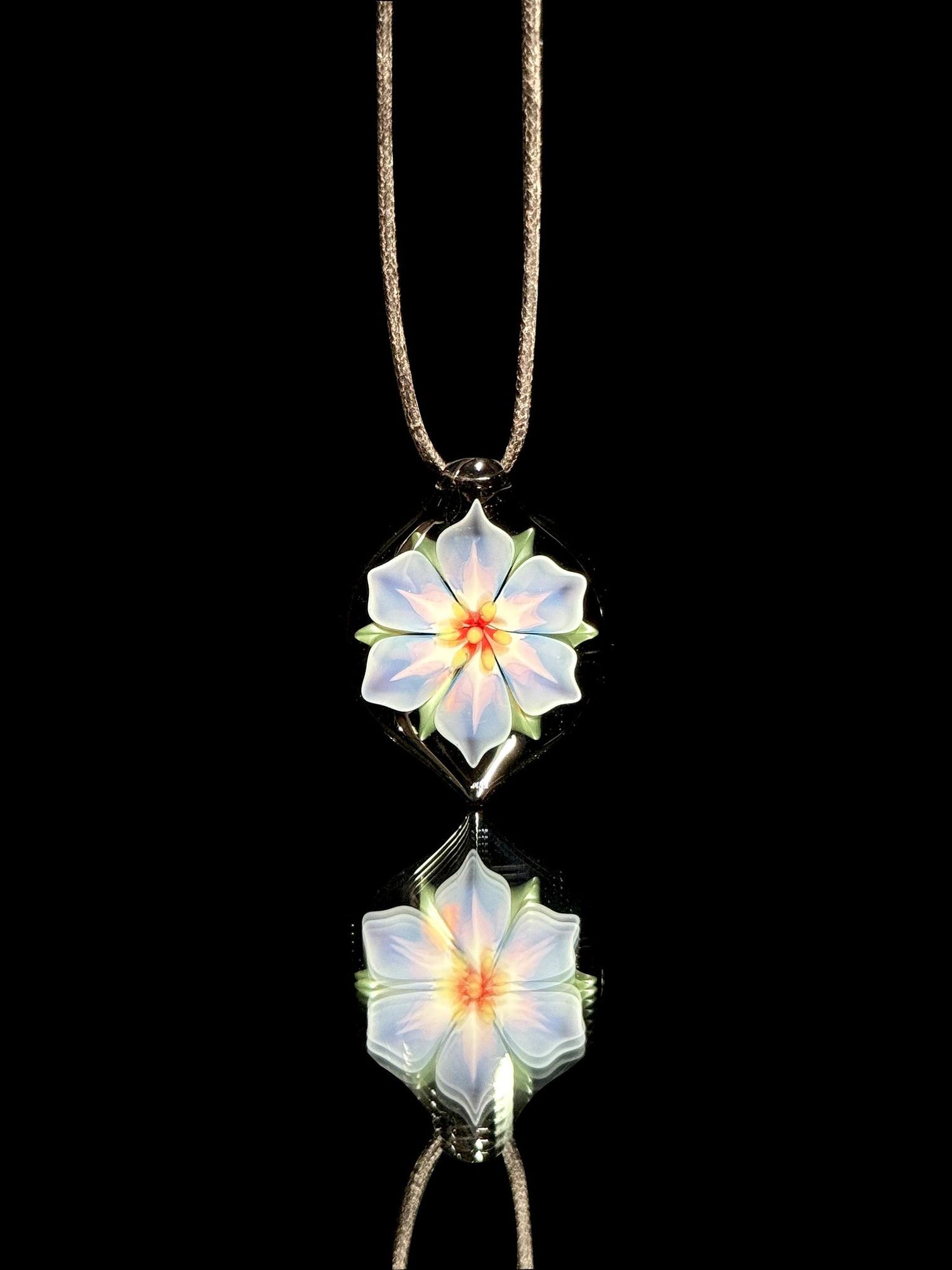 Florin Glass Flower Pendant