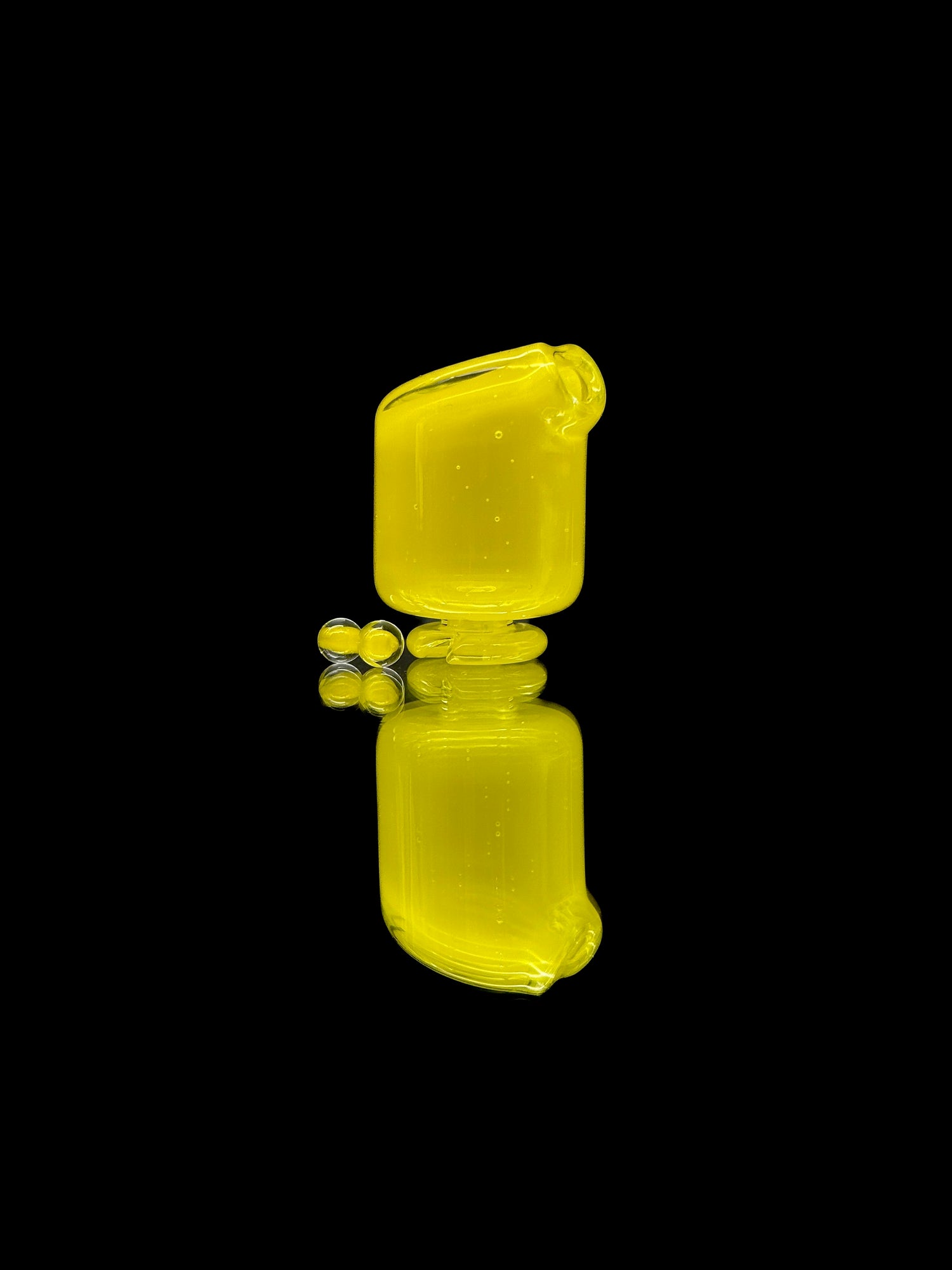 Kizmit Glass Pivot Top