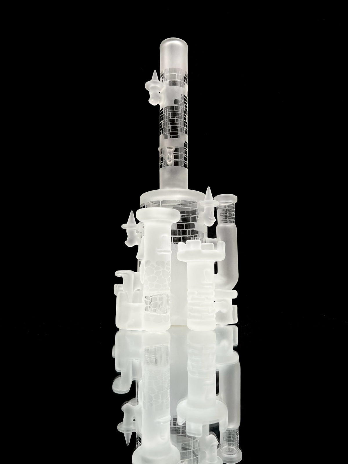 Jebbh Jebb Glass Medium Castle – Connoisseur Smoke Shop