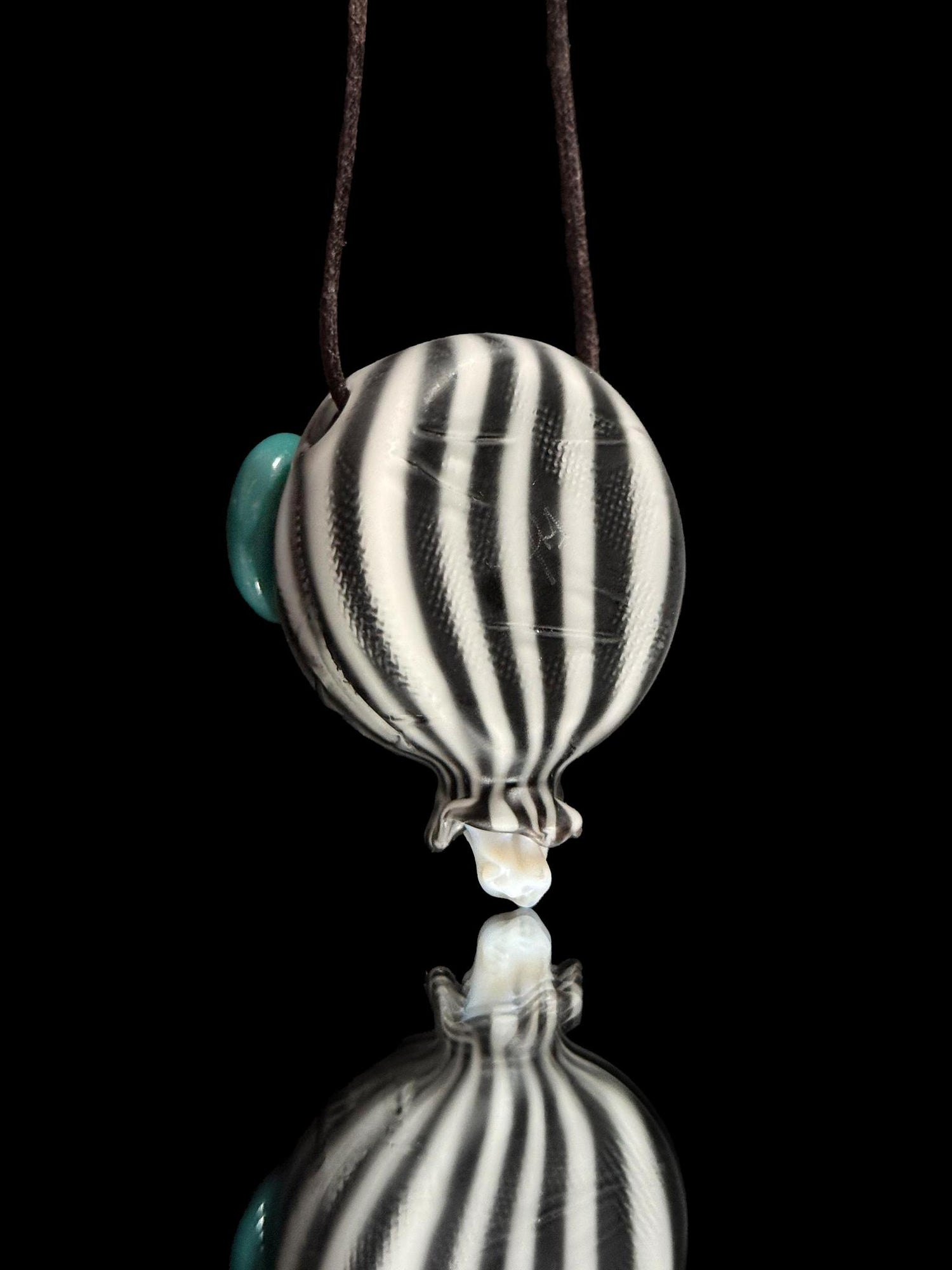 Muller Lg Head Pendant