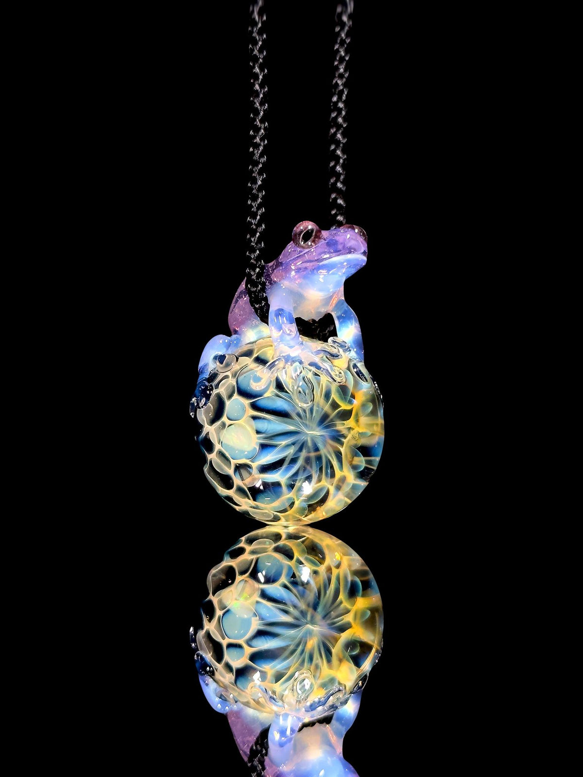 Kengtaro Glass Frog Pendant