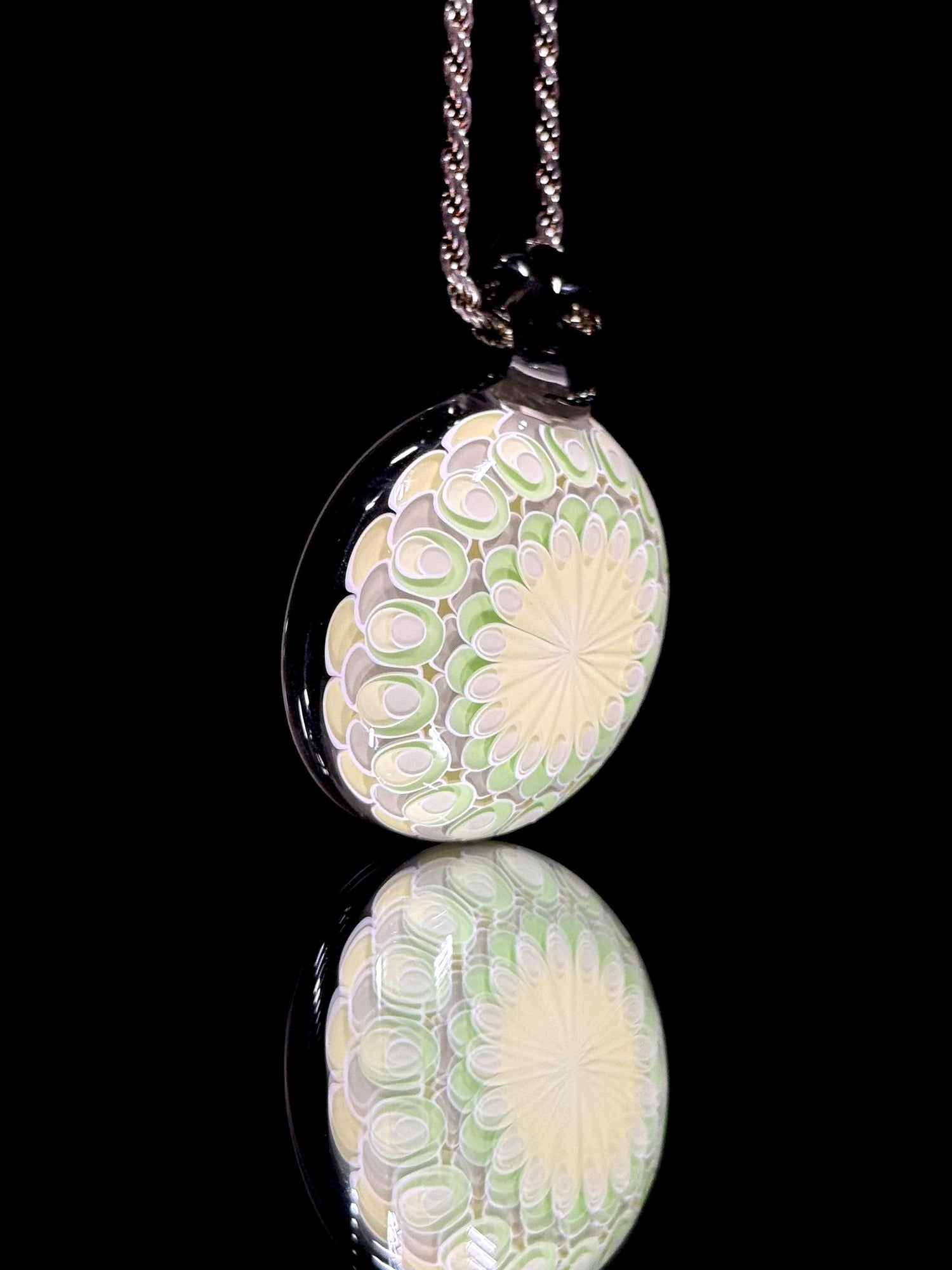 Olour Glass Dotstack Pendant
