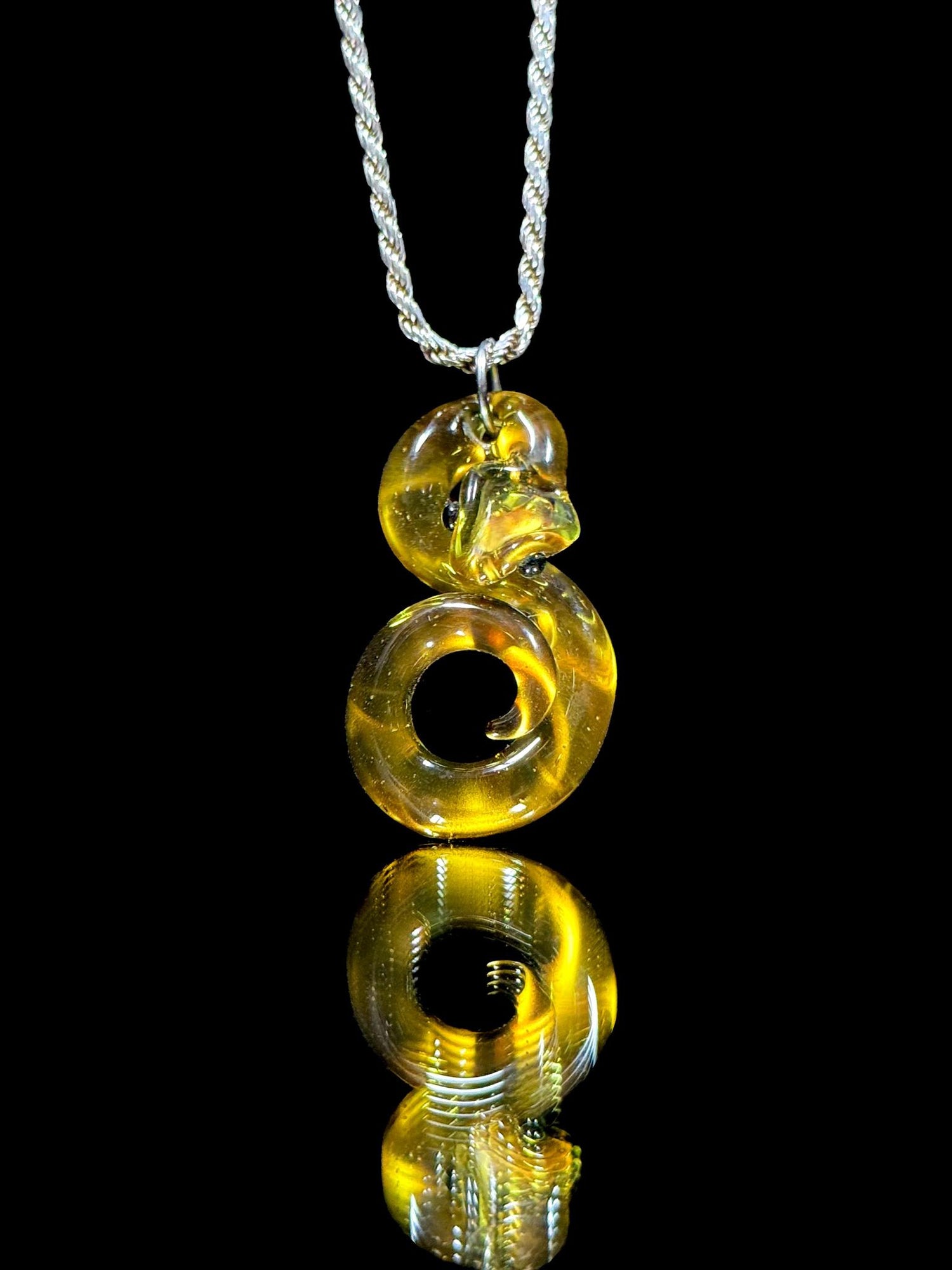 Gilyum Glass Snake Pendant