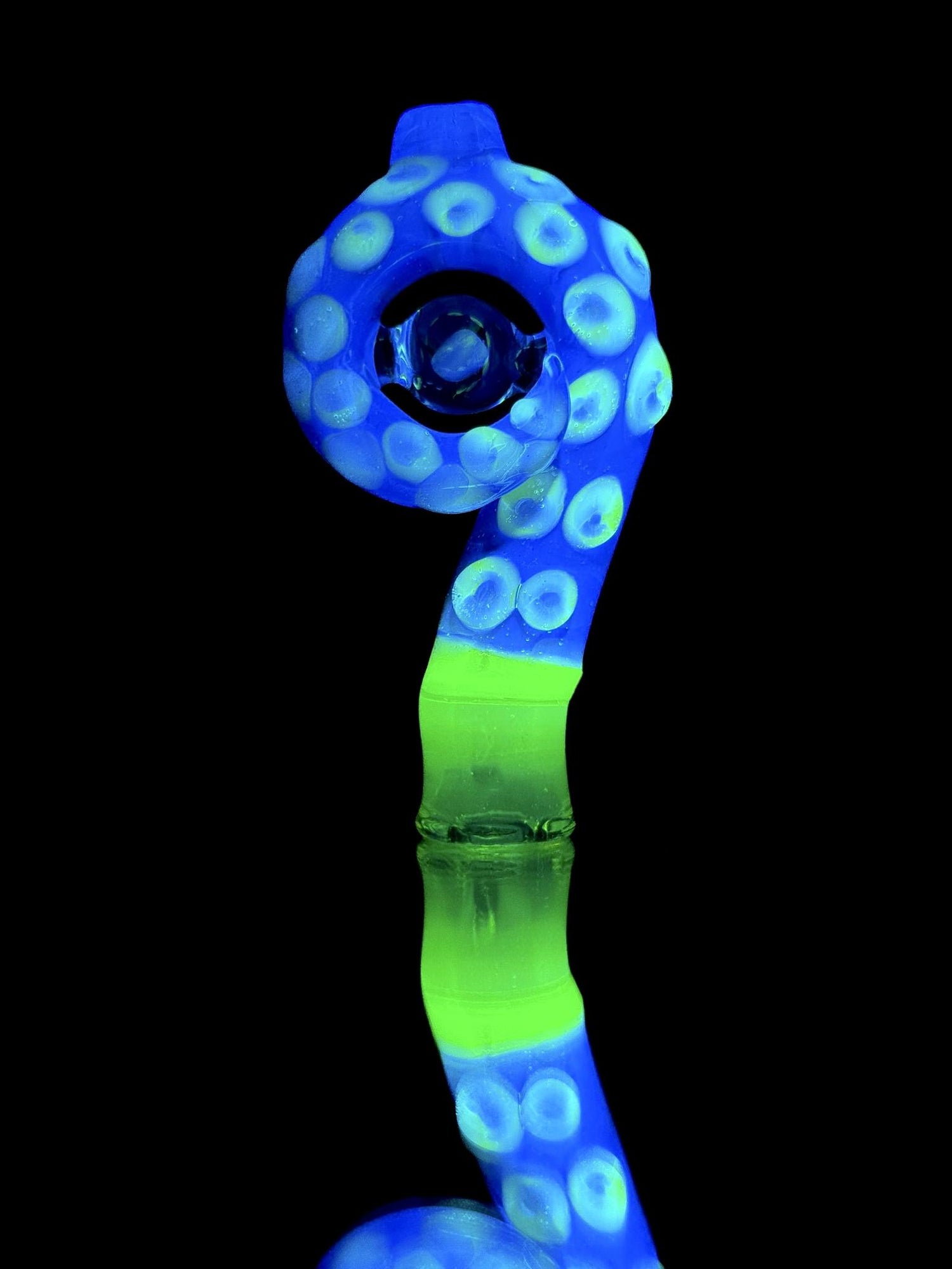 Mako Glass Tentacle Pivot Top