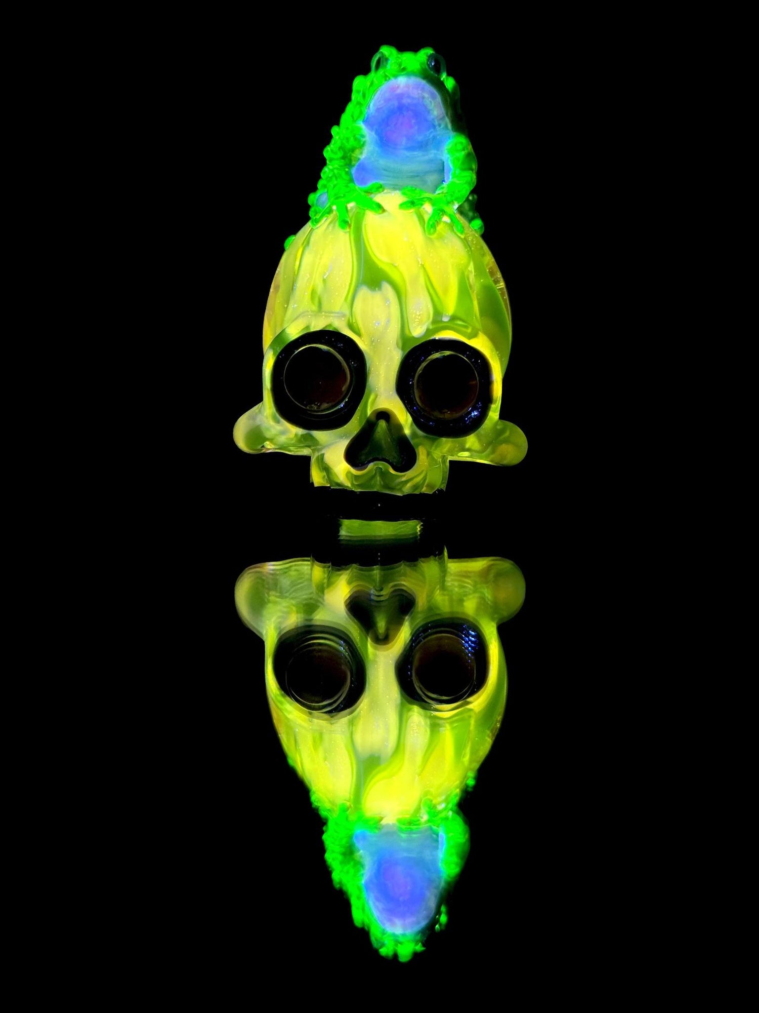 AKM x Kentaro Uv Skull Toad Pendant