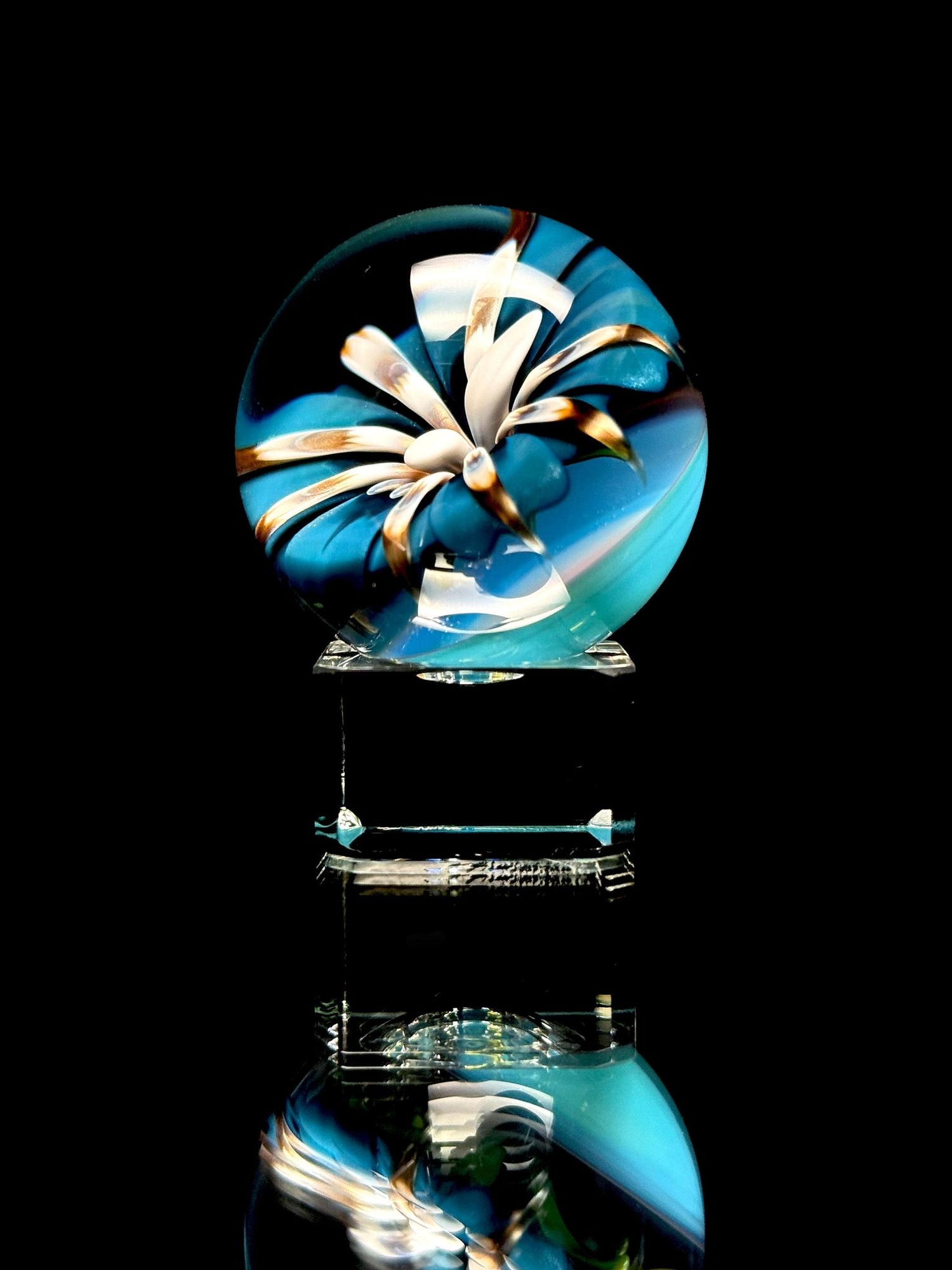 Florin Glass Lg Flower Spider Marble