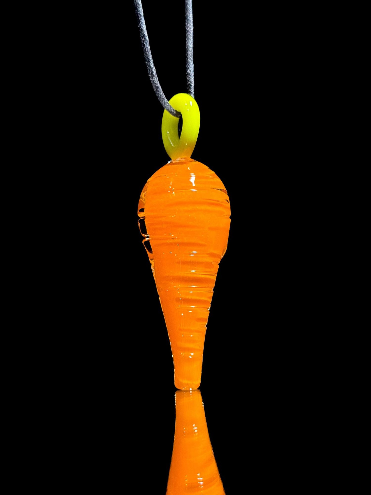 Infinite Art Carrot Pipe Pendant