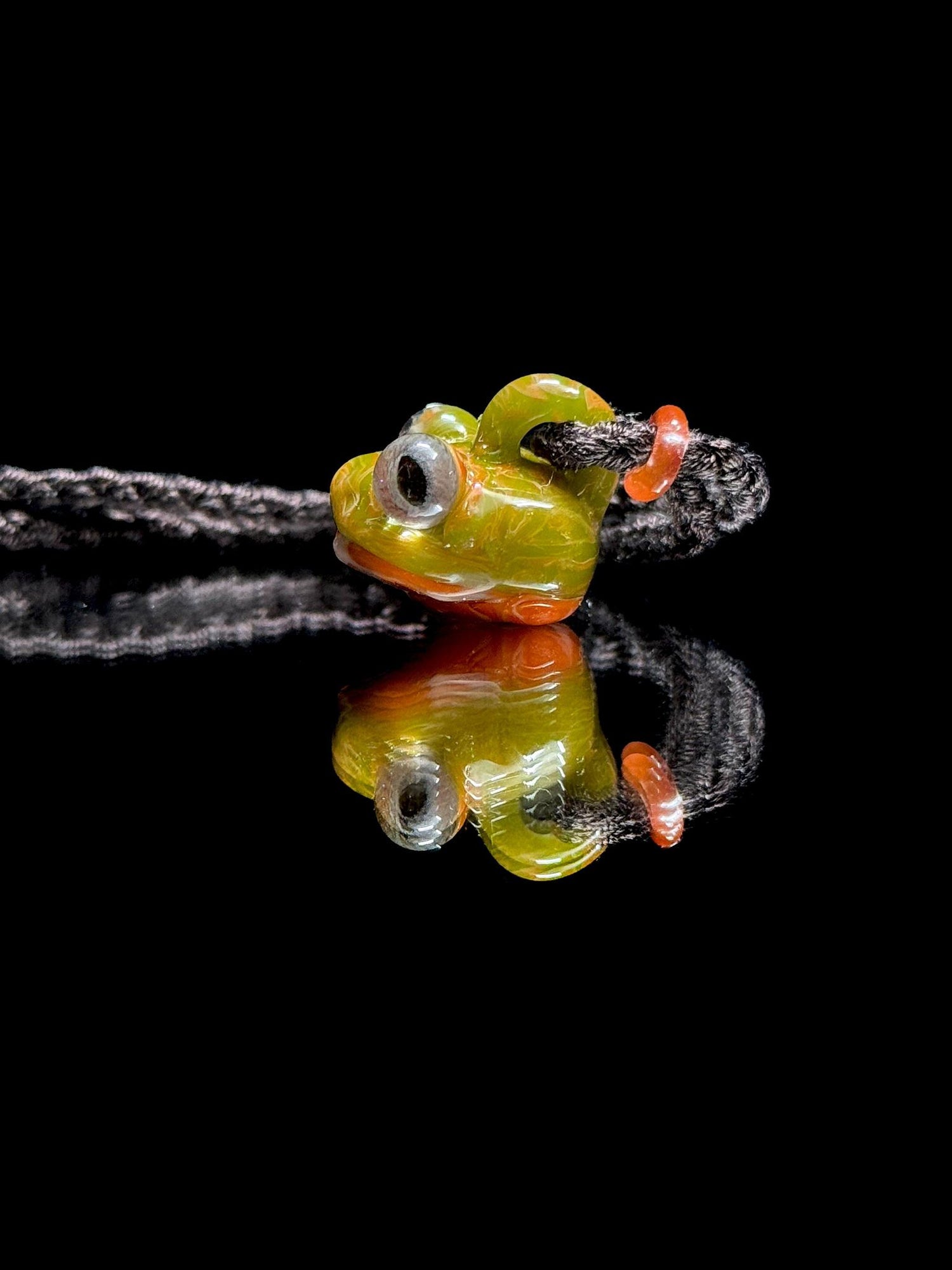 Kengtaro Glass Frog Head Pendant