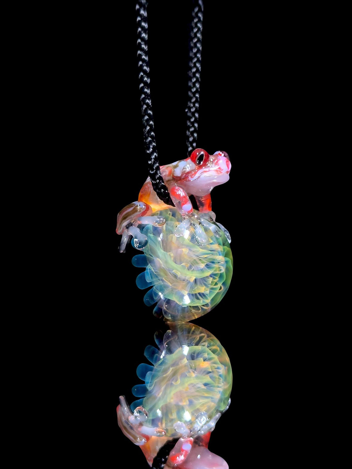 Kengtaro Glass Uv Frog Pendant