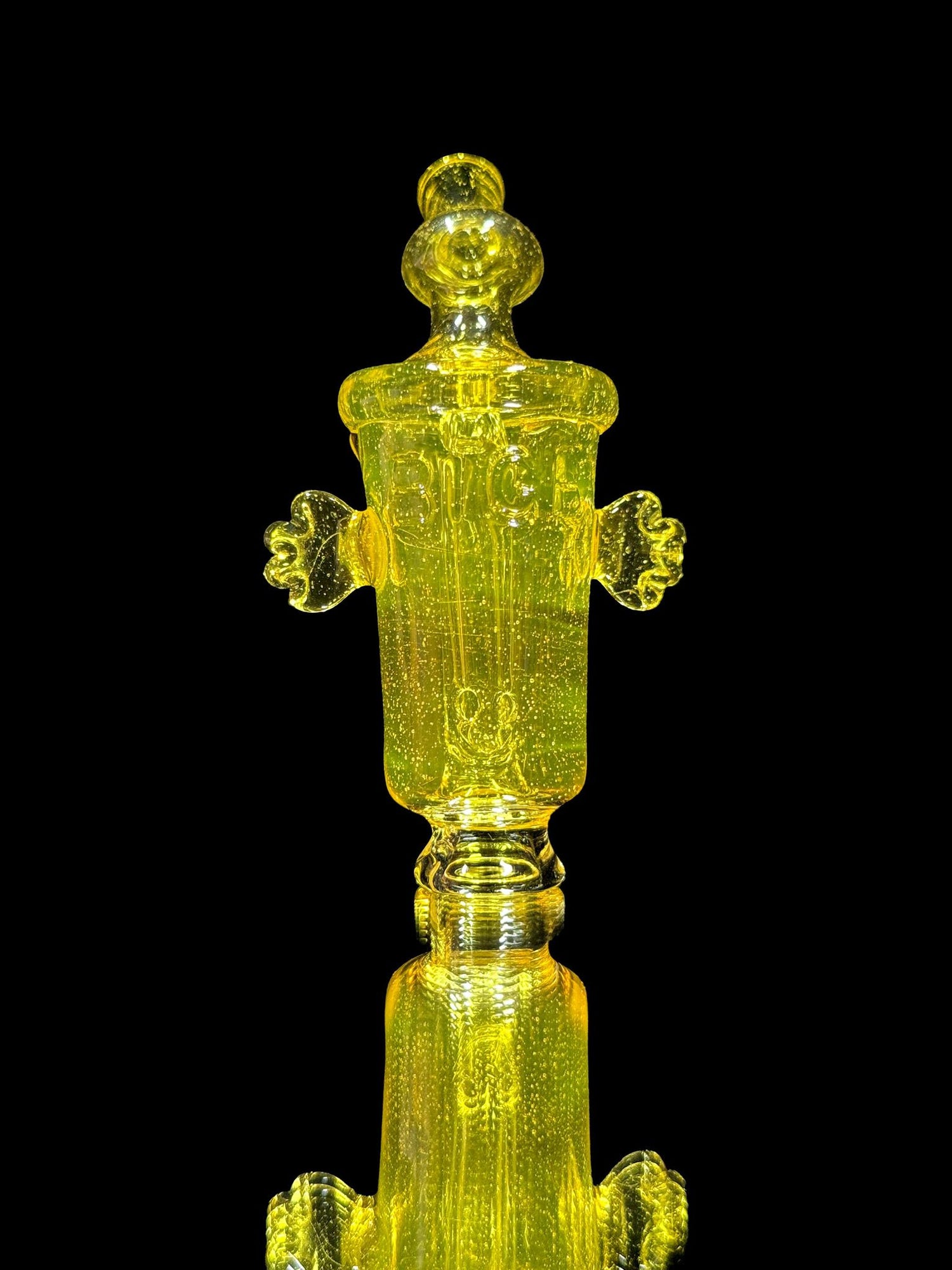 BTGB Shake Pivot Top