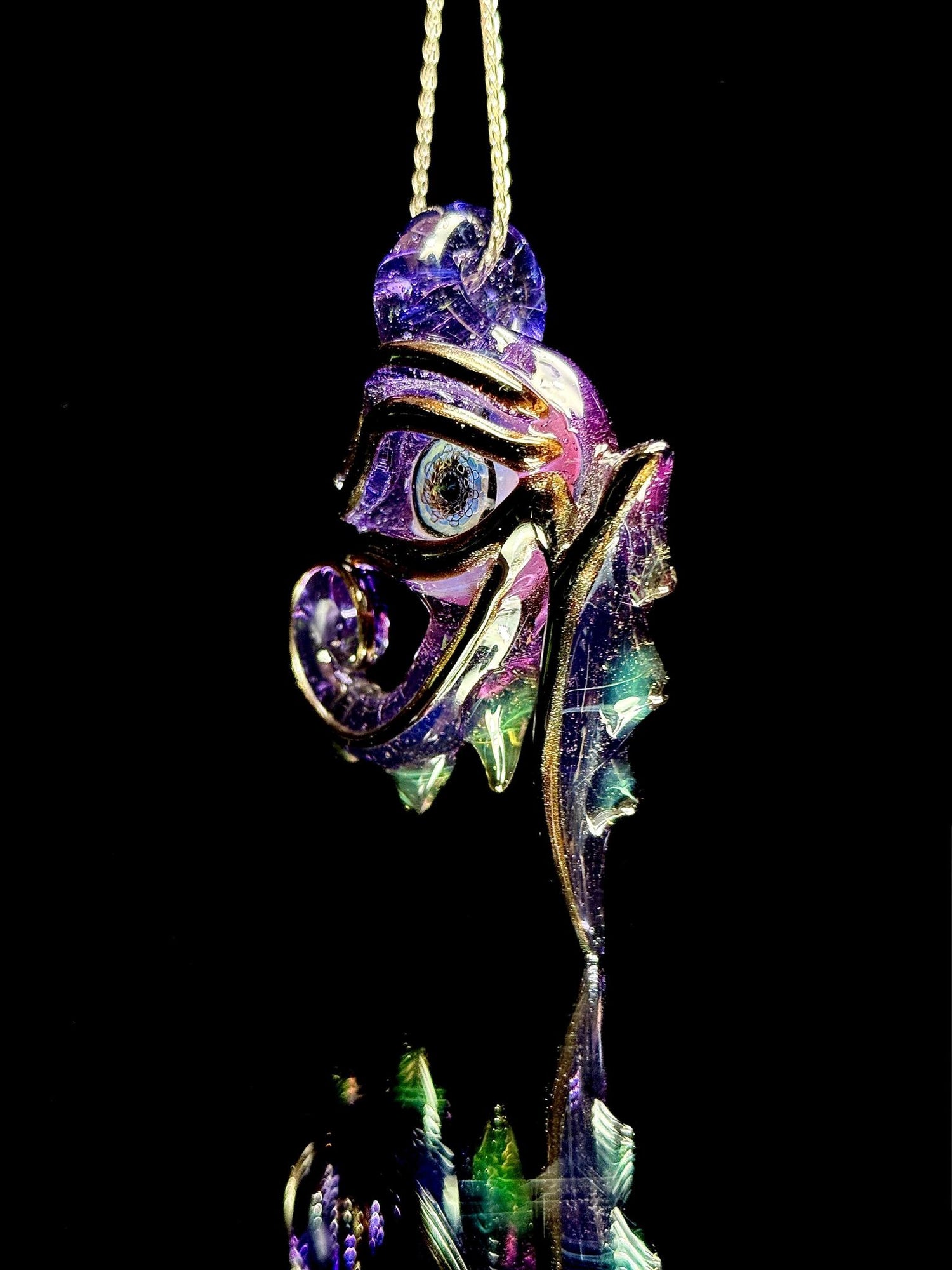 Mako Glass Eye of Ra Pendant