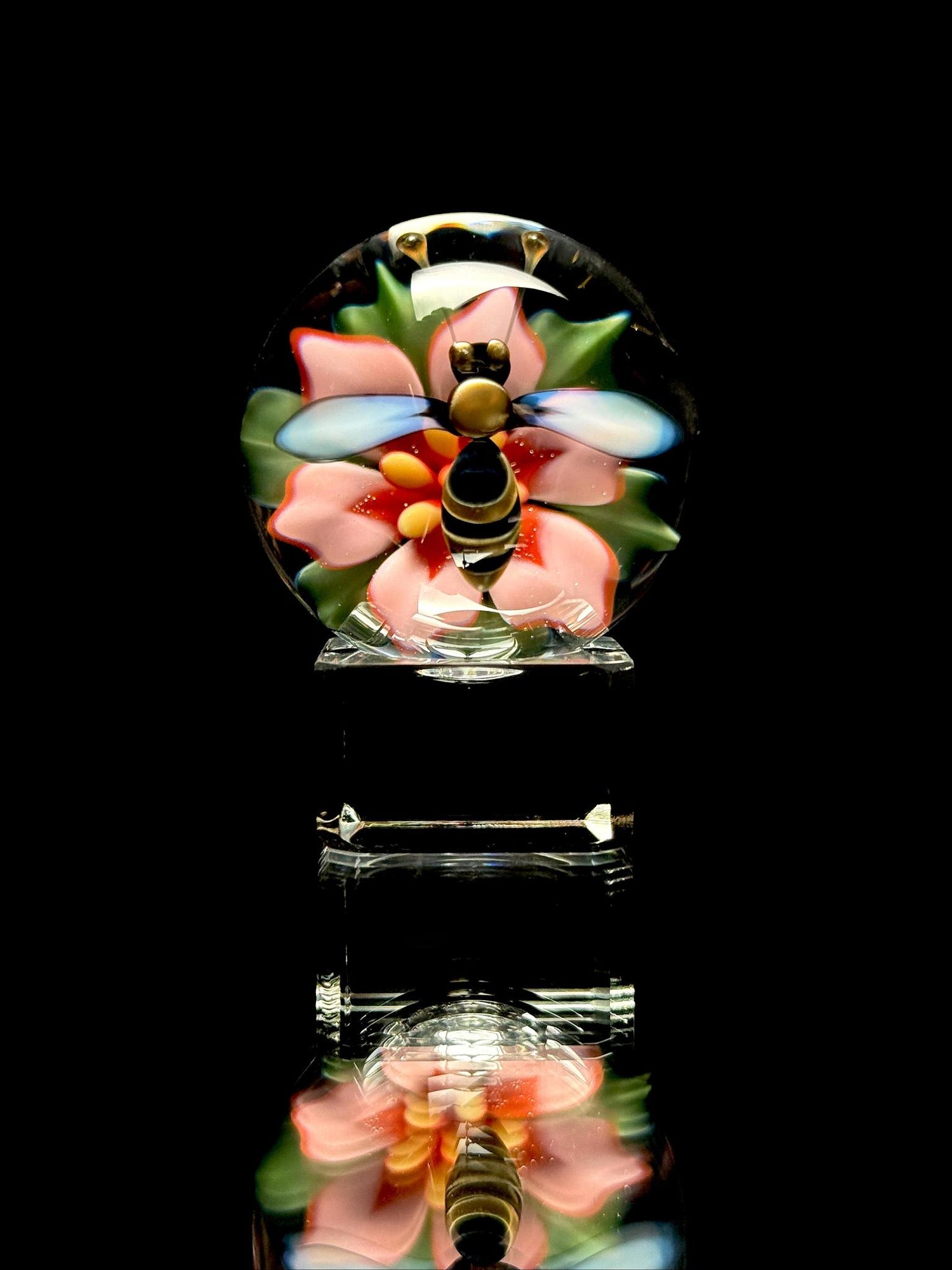 Florin Glass Md Flower Bee Marble