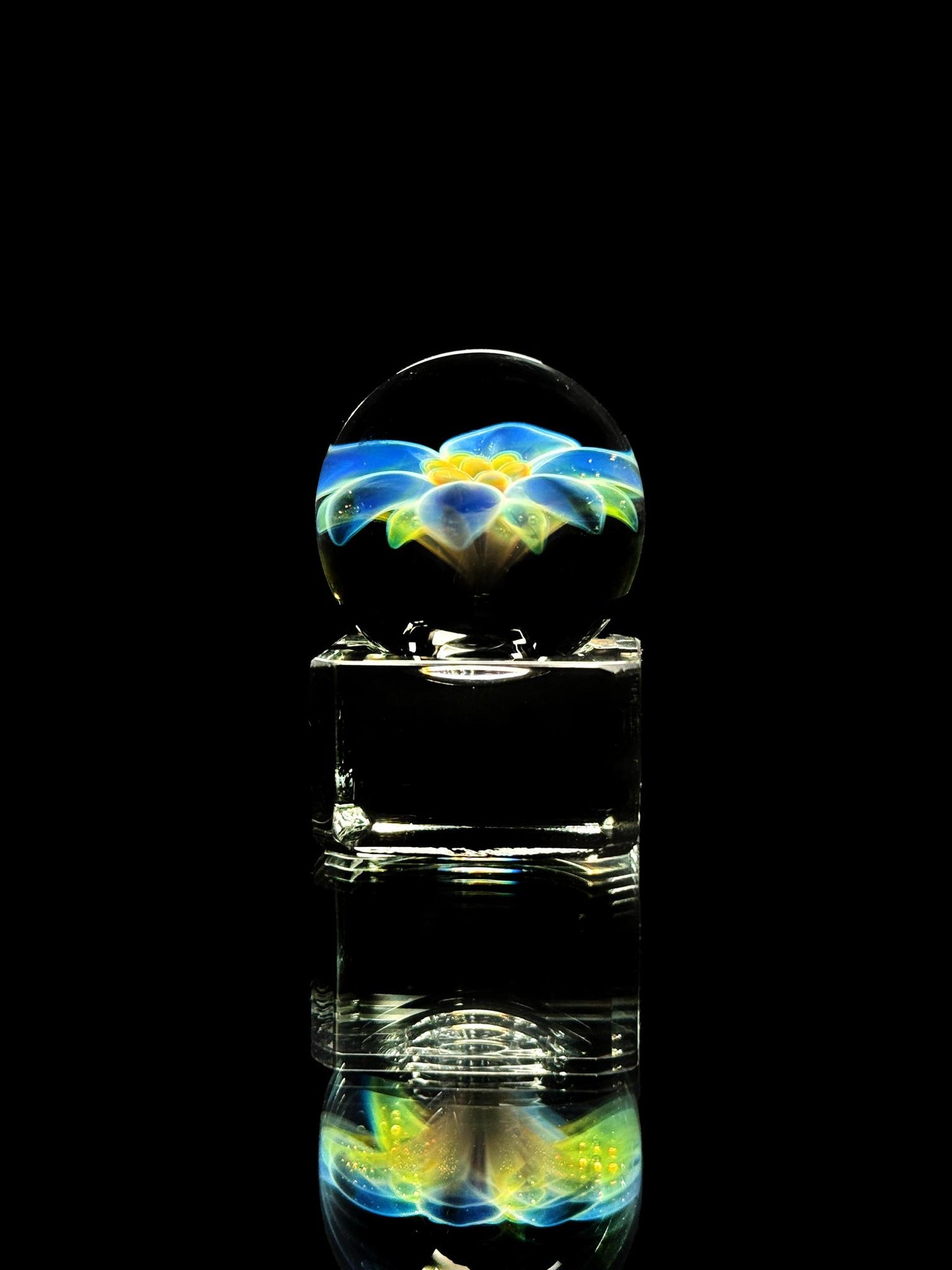 Florin Glass Flower Marble