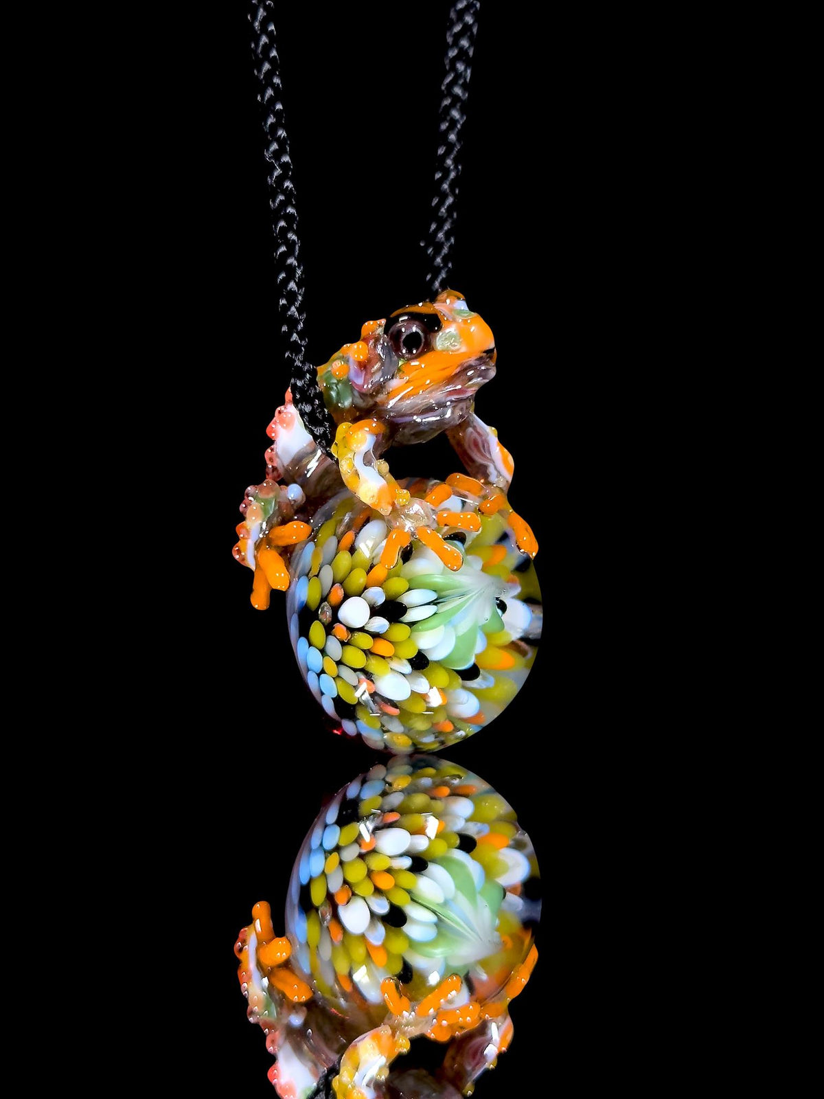 Kengtaro Glass Uv Toad Pendant